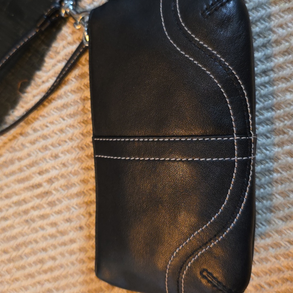 Coach Vintage Black Wristlet with Silver Buckle - Picture 2 of 10